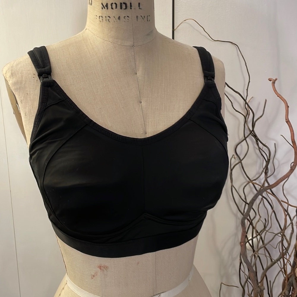Gilligan & O’Malley Black nursing bra XL